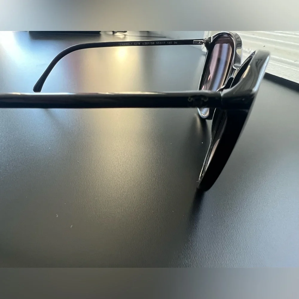 Chanel Black Round Sunglasses - Picture 4 of 7